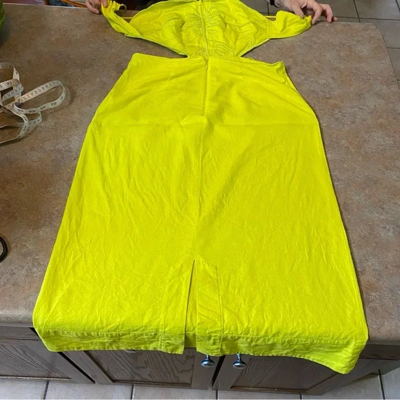 FARM Rio Neon Yellow Leaf Cutout Midi Dress - Picture 4 of 16